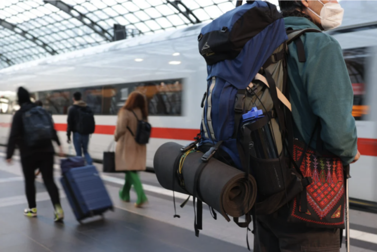 Germans travel more and more by train