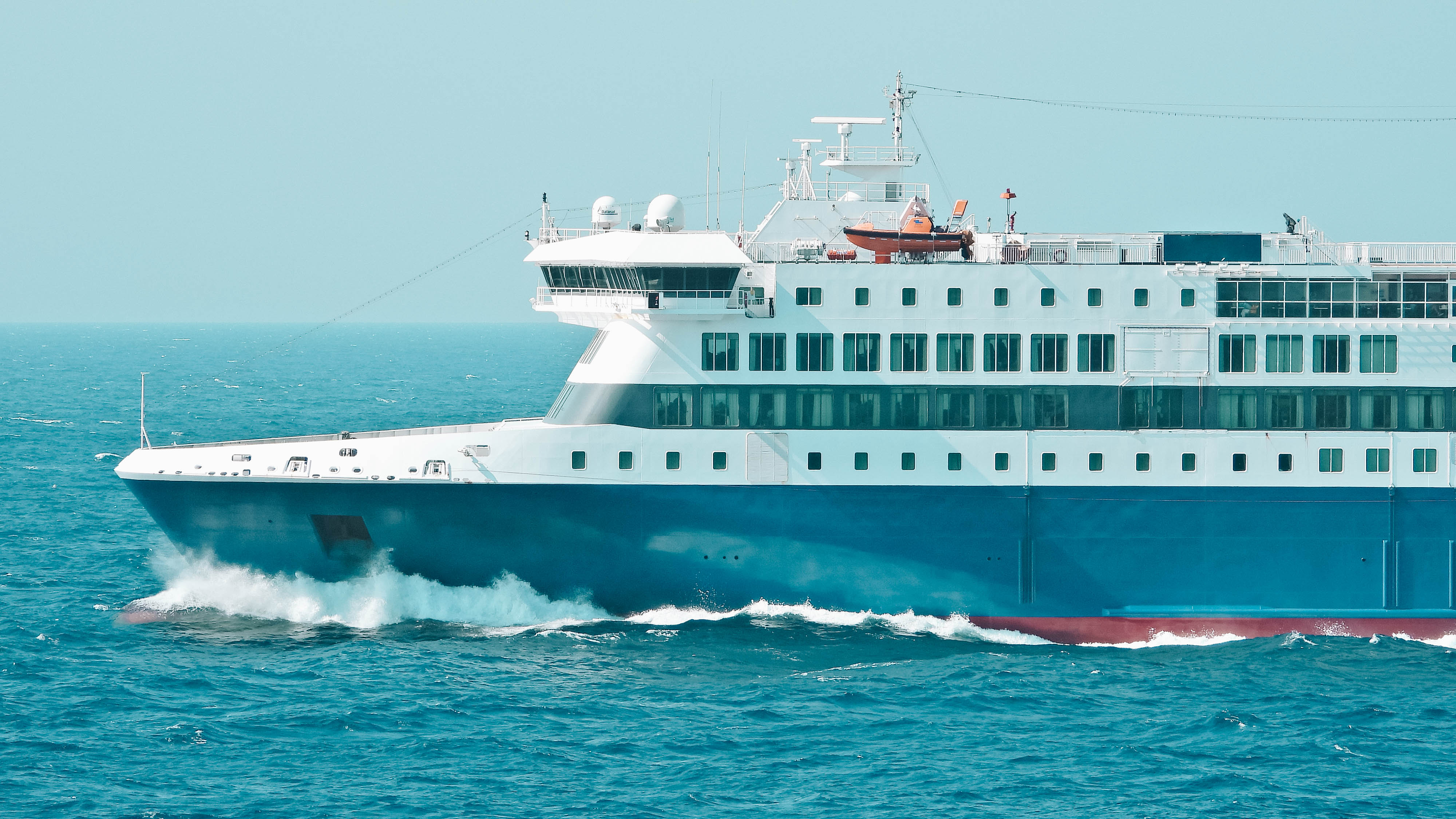 Saronischer Golf: Eine Fährrundreise durch Griechenland